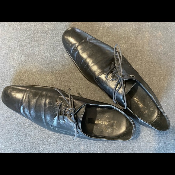 Men’s leather shoes. - Picture 1 of 4